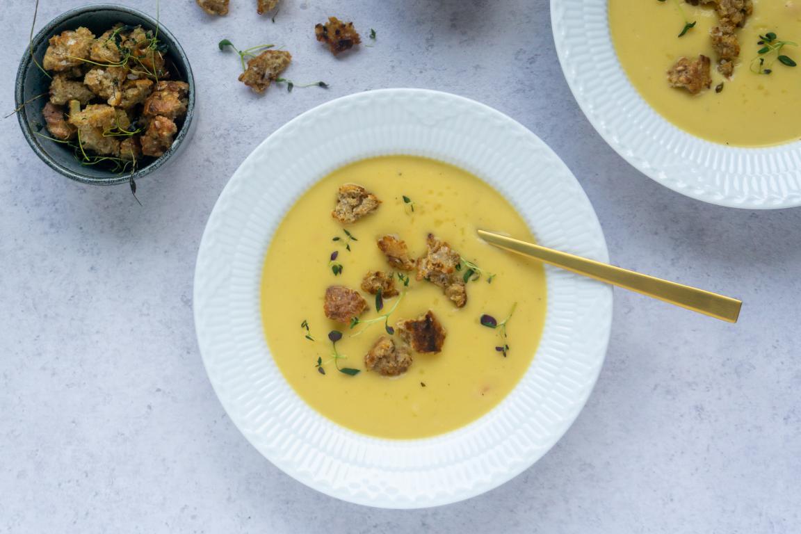 Blomkål- gulerods suppe