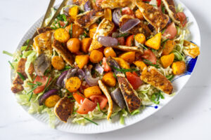 Perlecouscous salat med halloumi
